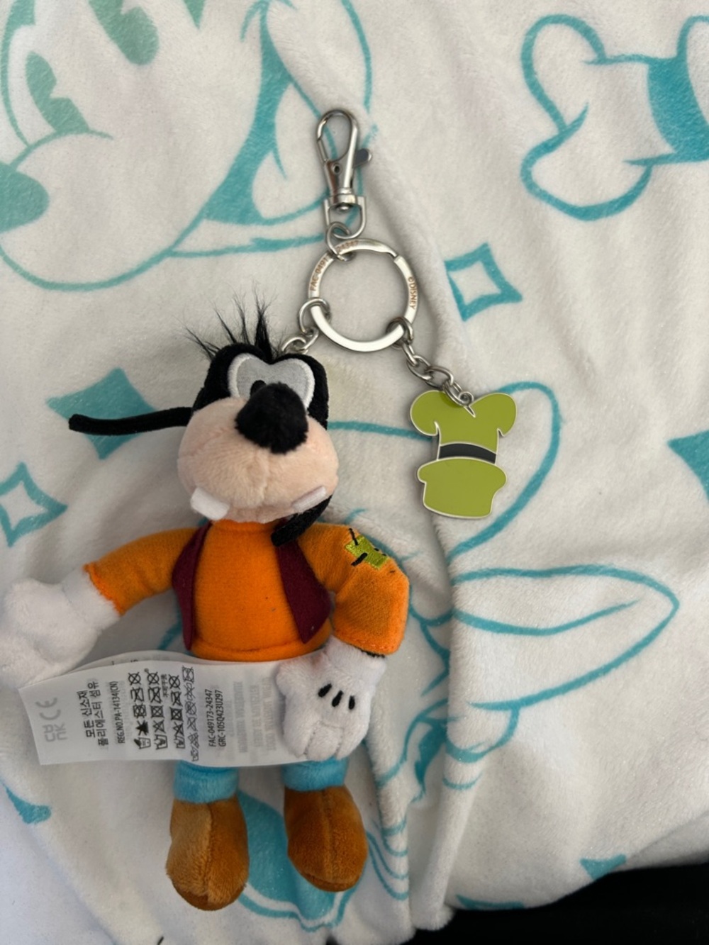 Disney goofy key ring bag charm NWOT